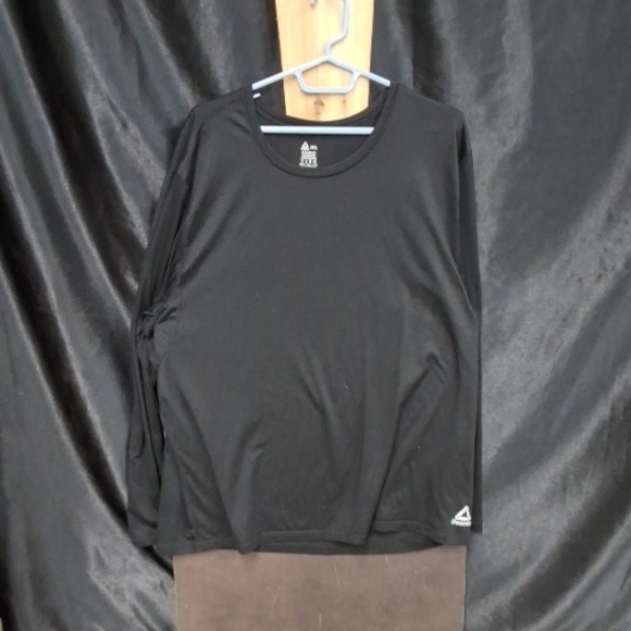 Reebok Other - Reebok Black Performance Top 2XL
